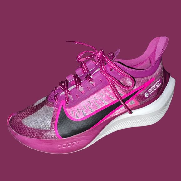 Women’s Nike Zoom Gravity 'True Berry' Running Sneaker Size 6.5 - Picture 1 of 7
